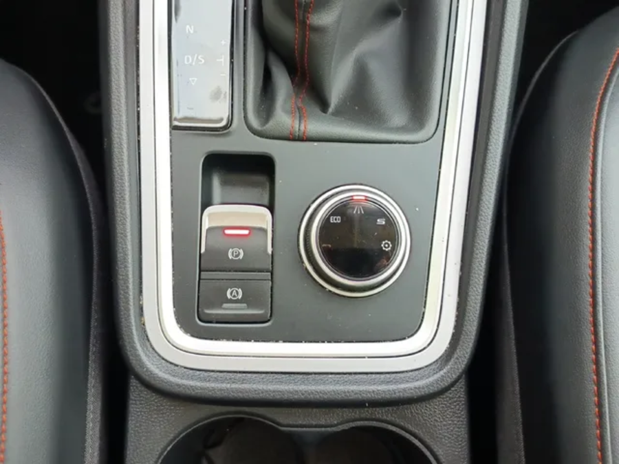 Imagen 13 de SEAT Ateca Gasolina 150 CV por 29.345 €