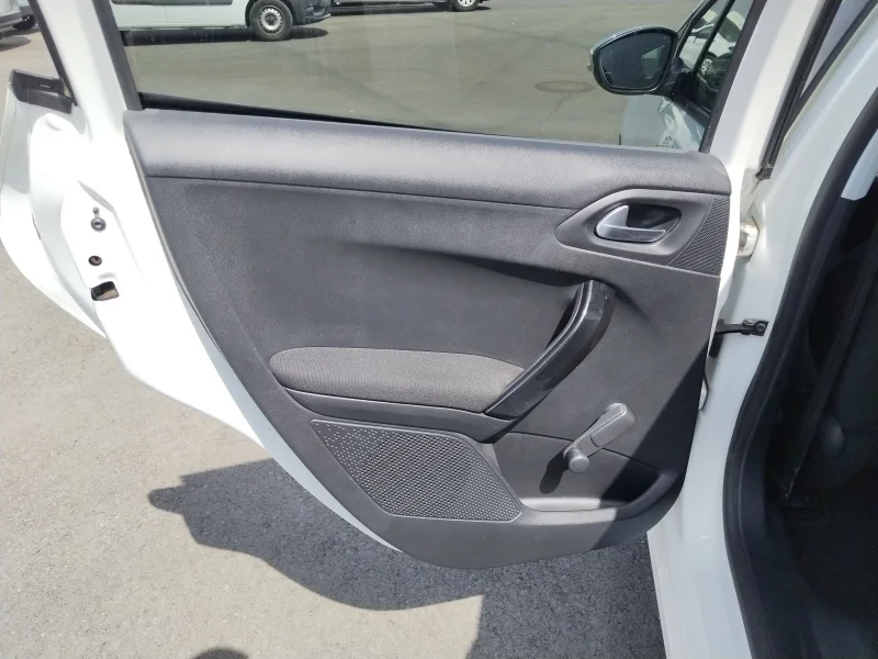 Imagen de Peugeot 208