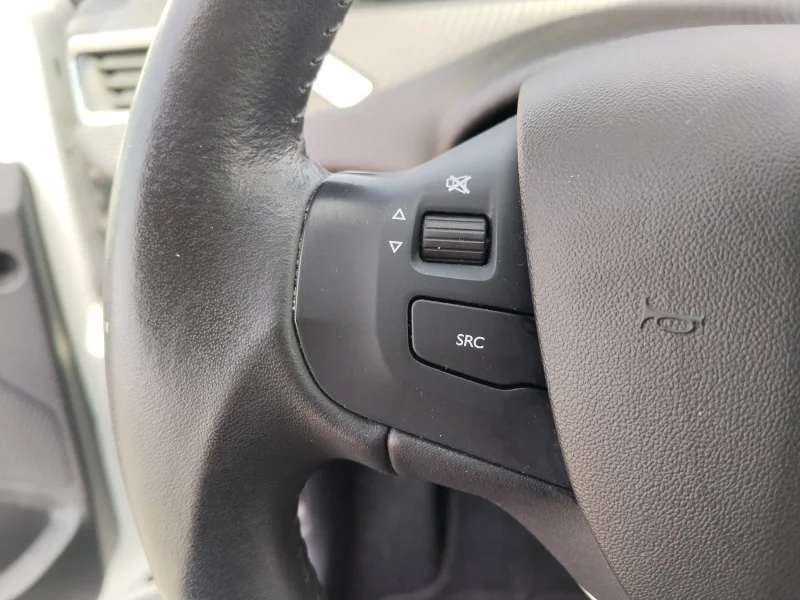 Imagen de Peugeot 208