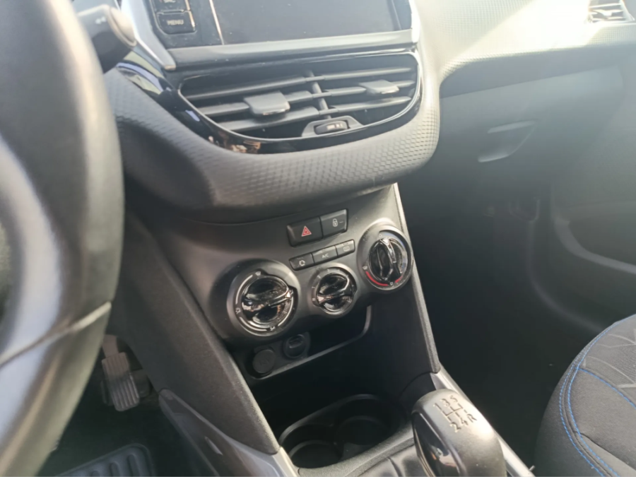 Imagen de Peugeot 2008