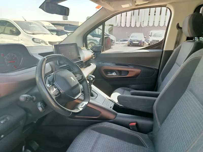 Imagen de Peugeot Rifter