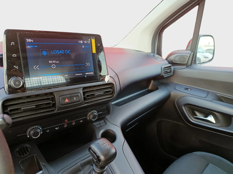 Imagen de Peugeot Rifter