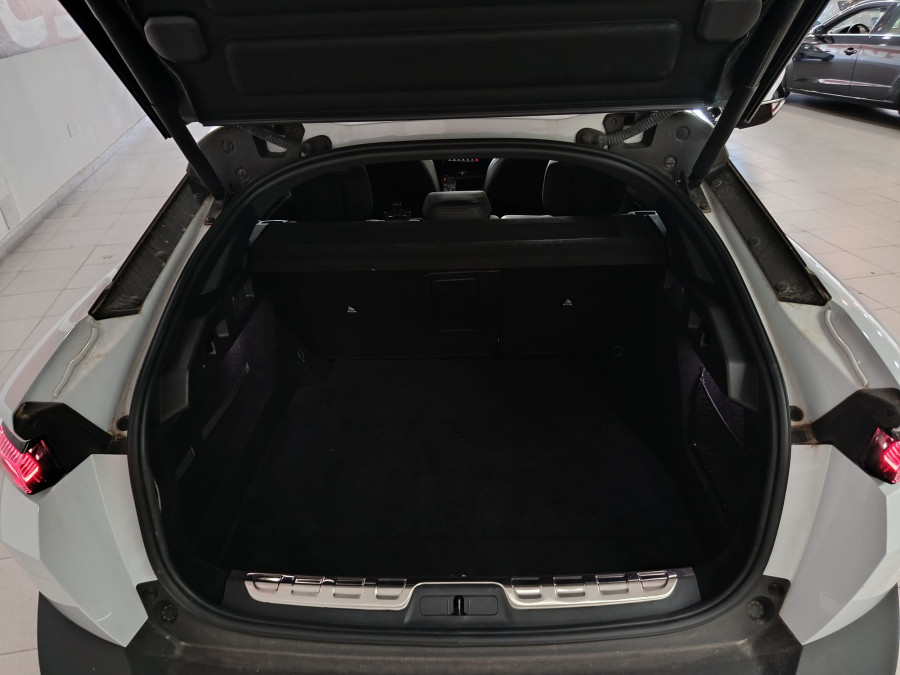 Imagen de Peugeot 408