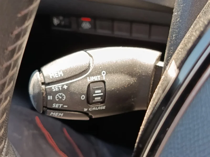 Imagen de Peugeot 208