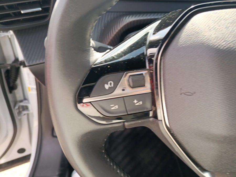 Imagen de Peugeot 2008
