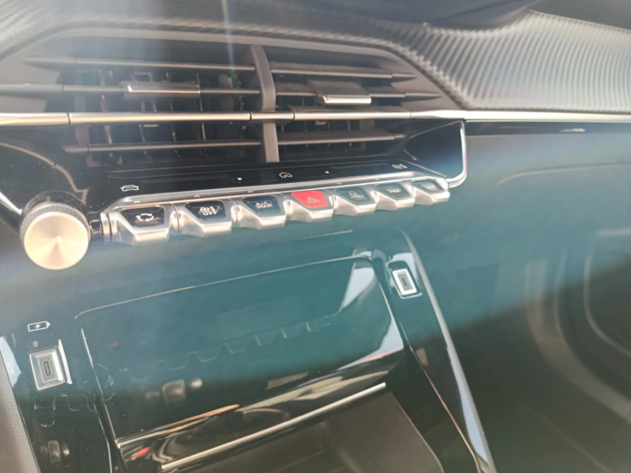 Imagen de Peugeot 2008