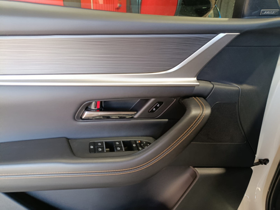 Imagen de Mazda CX-60