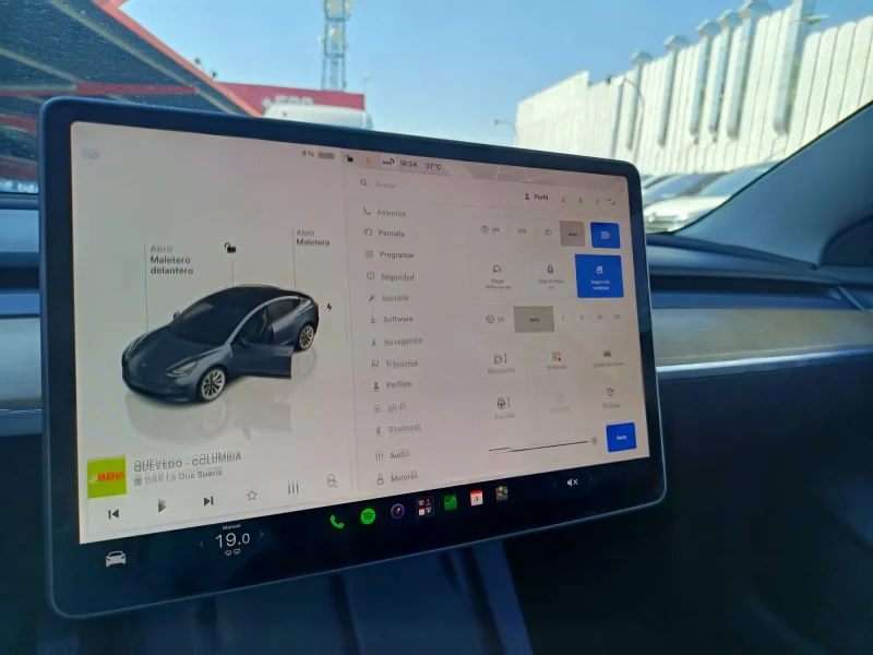 Imagen de tesla Model 3
