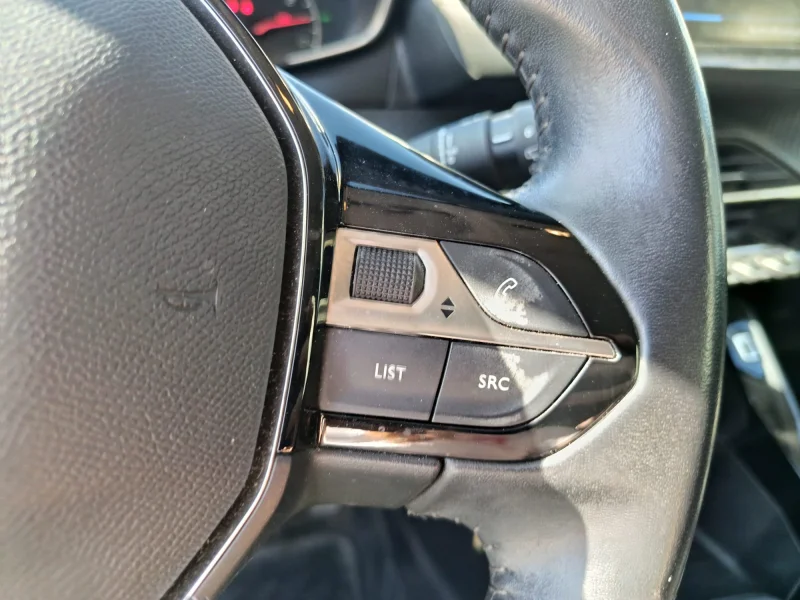 Imagen de Peugeot 208