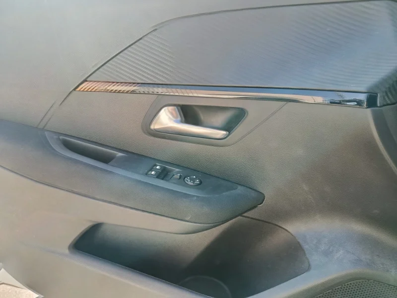 Imagen de Peugeot 208