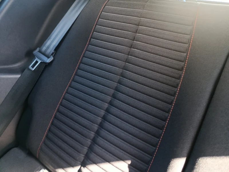 Imagen de Peugeot 208