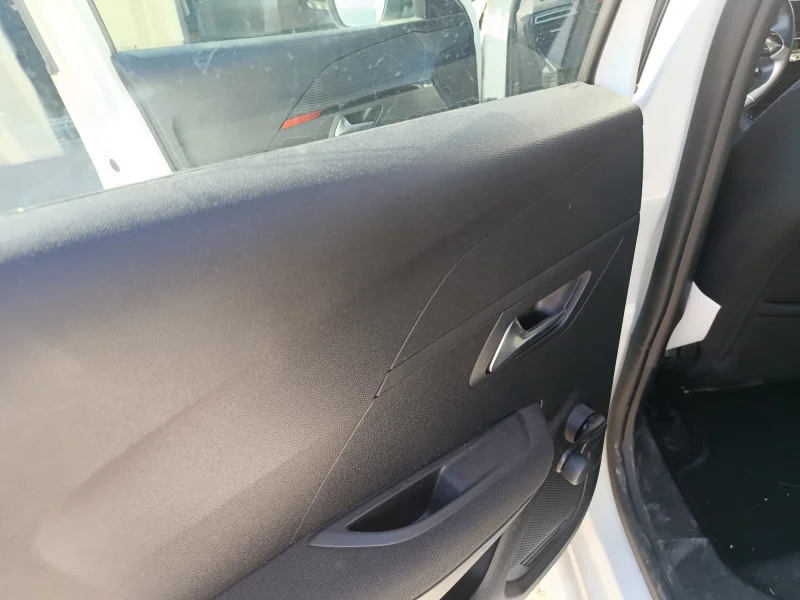 Imagen de Peugeot 208