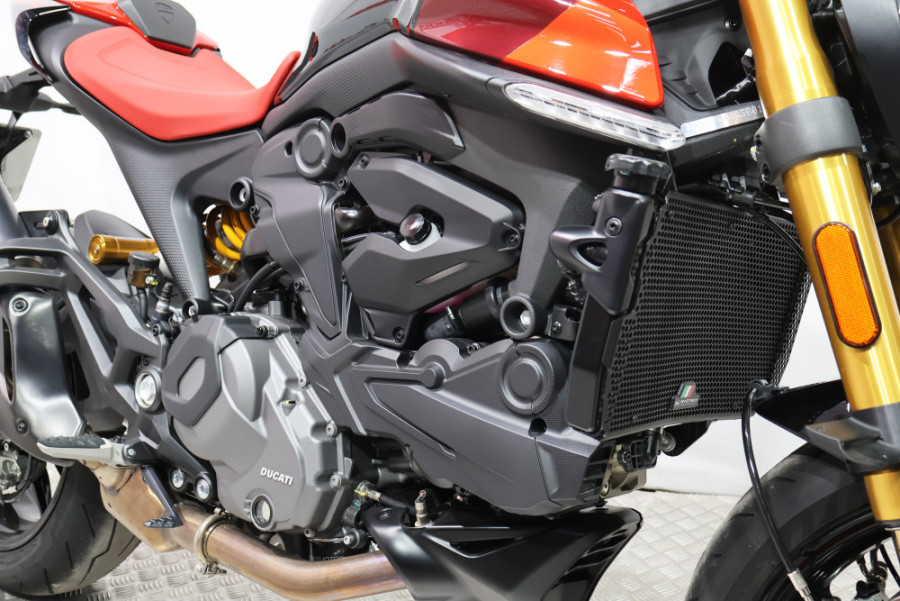 Imagen 12 de Ducati MONSTER SP Gasolina 111 CV