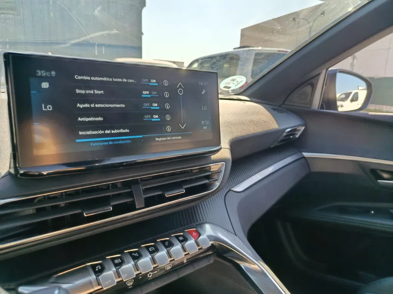 Imagen de Peugeot 3008