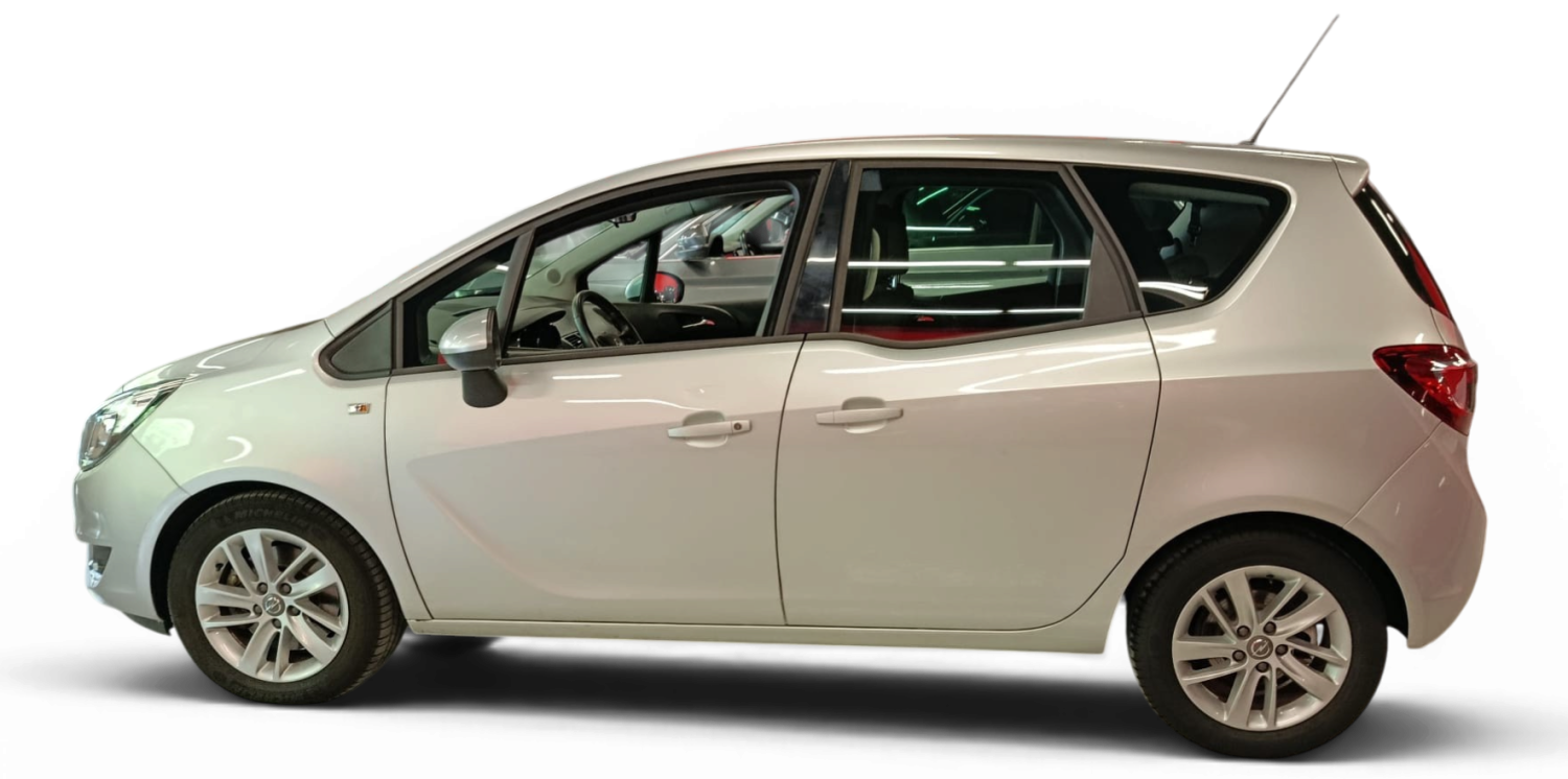 Imagen 4 de Opel Meriva Diesel 110 CV por 10.990 €