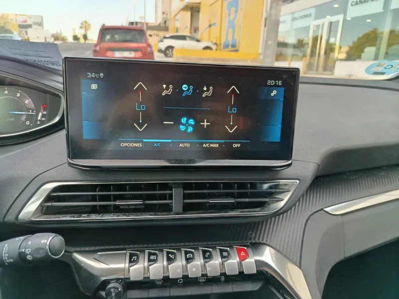 Imagen de Peugeot 3008