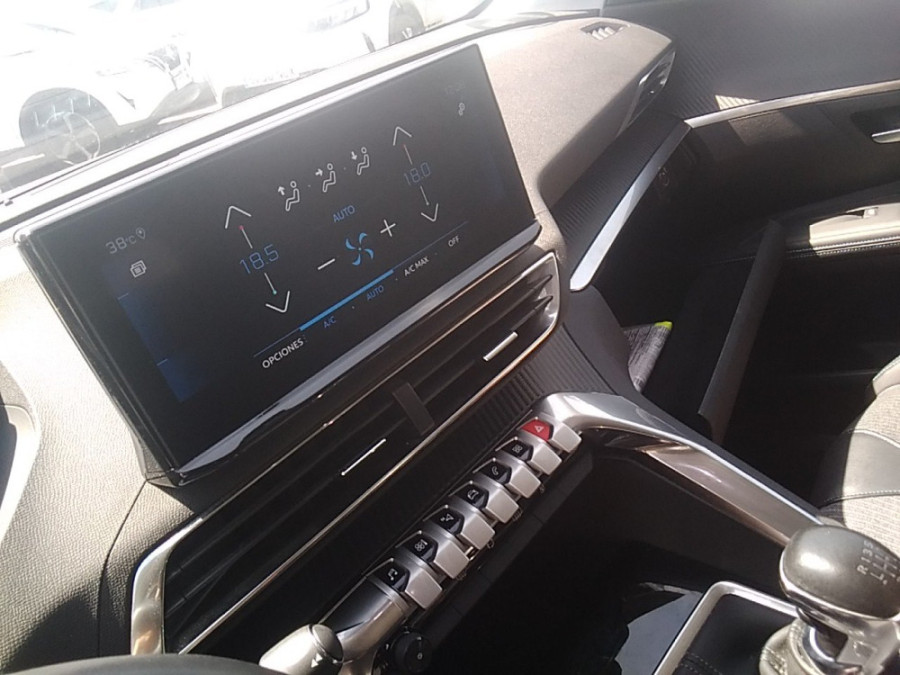 Imagen de Peugeot 5008