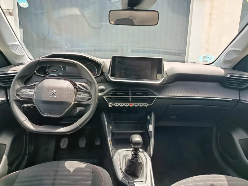 Imagen de Peugeot 208
