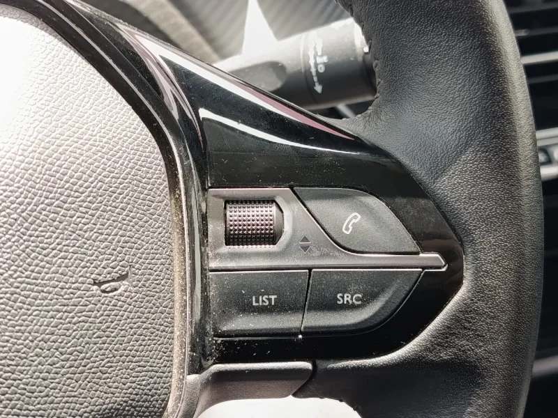 Imagen de Peugeot 208