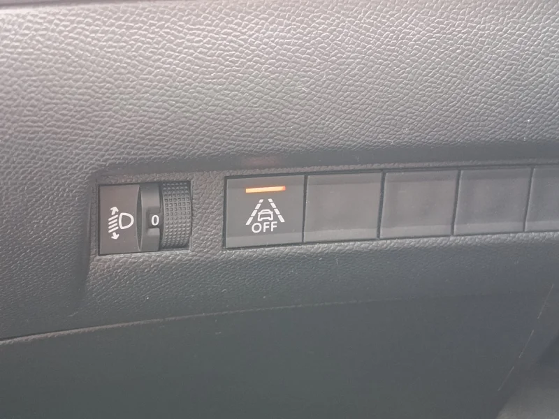 Imagen de Peugeot 208