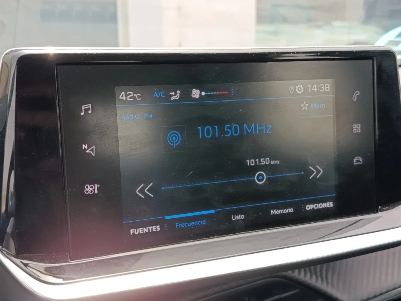 Imagen de Peugeot 208