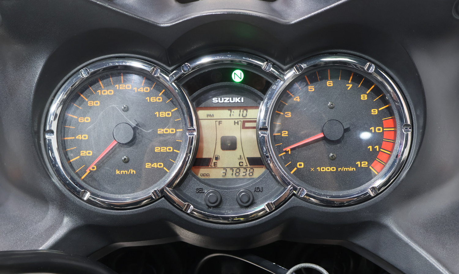 Imagen 2 de Suzuki V-Strom DL1000 Gasolina 98 CV por 3.990 €