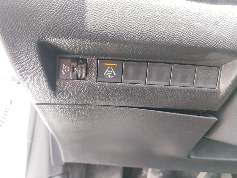 Imagen de Peugeot 208