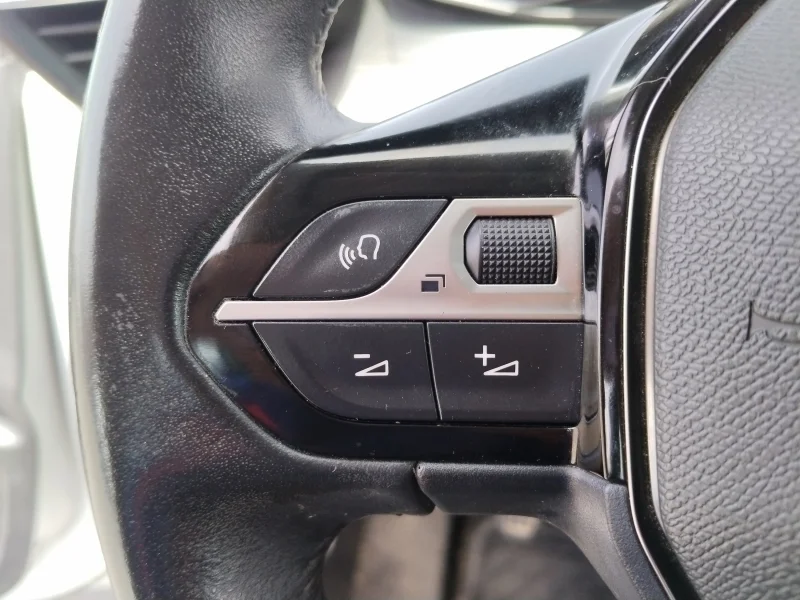 Imagen de Peugeot 208