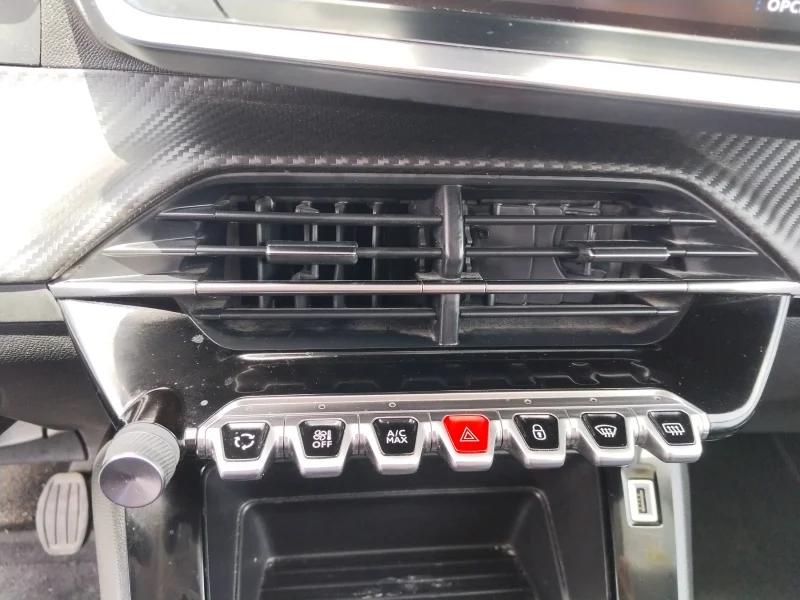 Imagen de Peugeot 208