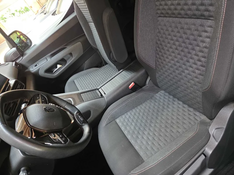 Imagen de Peugeot Rifter