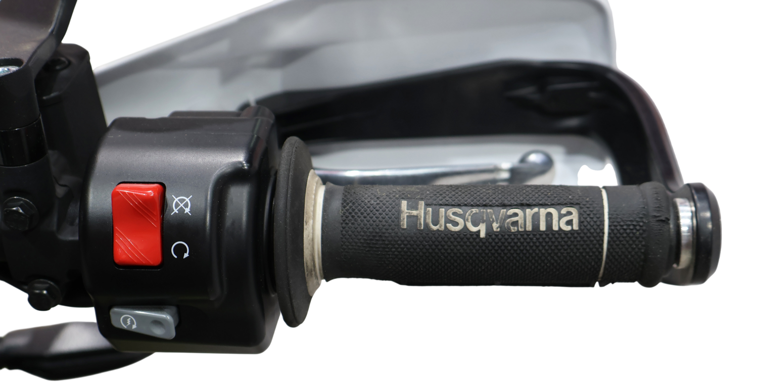 Imagen 9 de Husqvarna 701 SUPERMOTO Gasolina 75 CV por 8.690 €