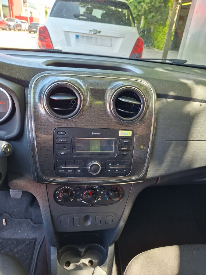 Imagen 5 de Dacia Sandero Gasolina 66 CV por 9.490 €