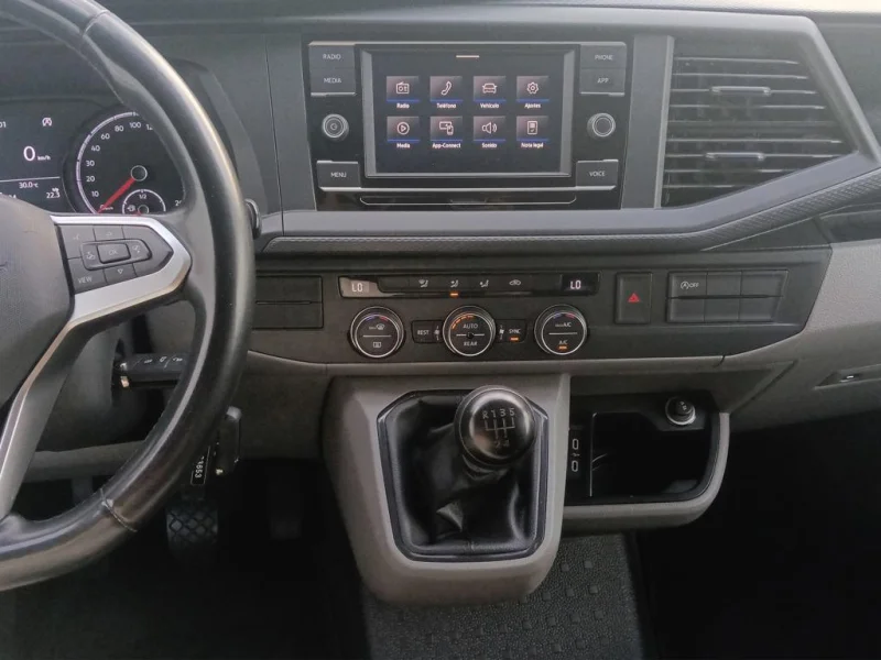 Imagen de Volkswagen Caravelle