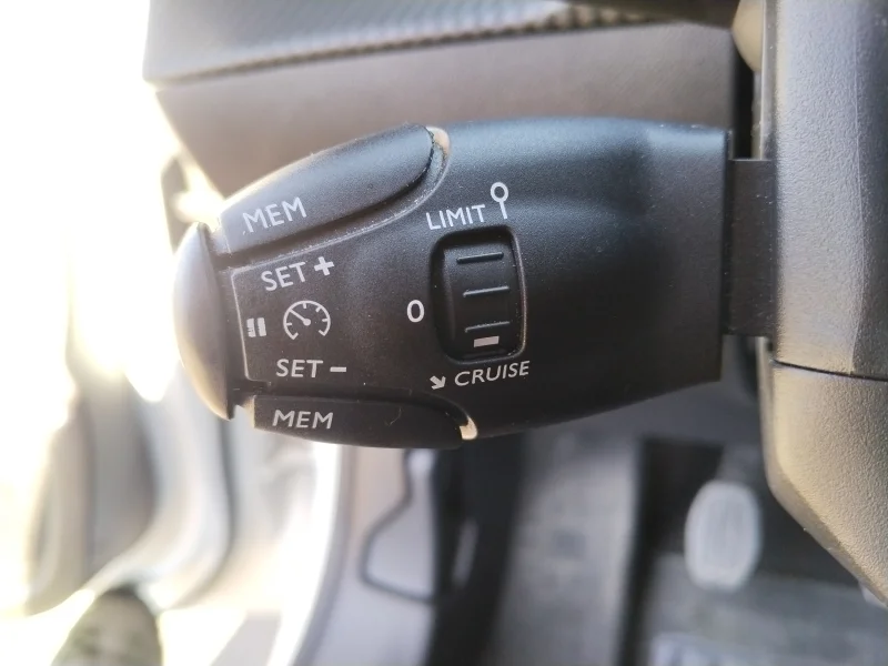 Imagen de Peugeot 208