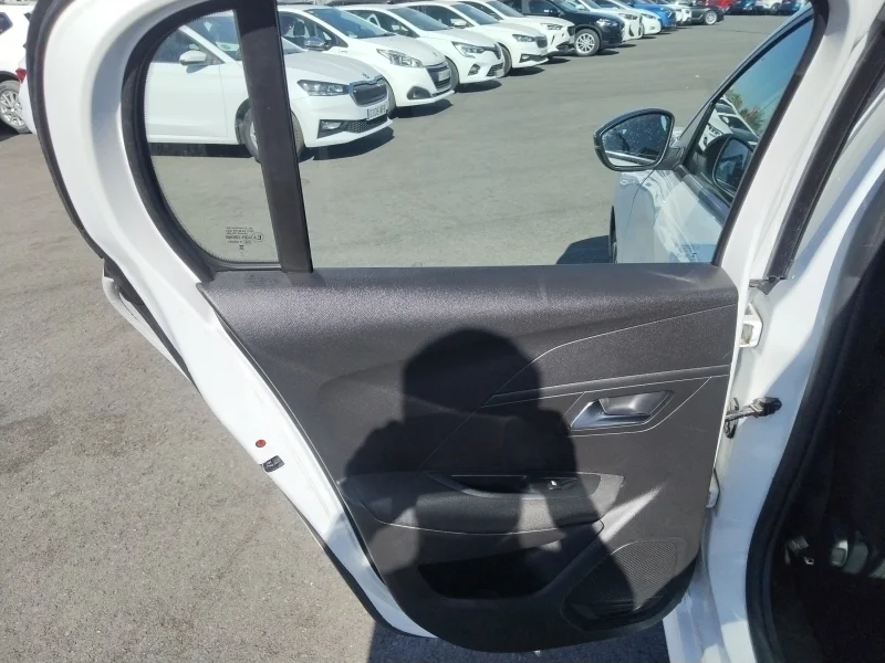 Imagen de Peugeot 208
