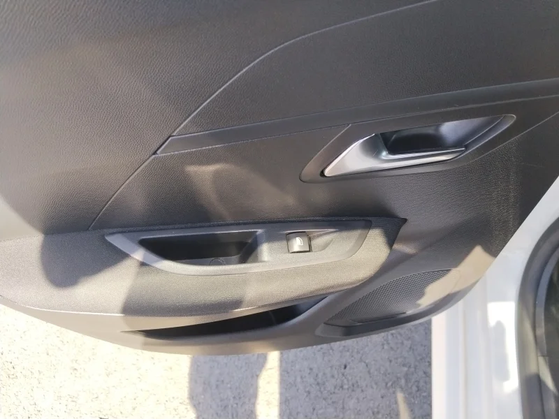 Imagen de Peugeot 208
