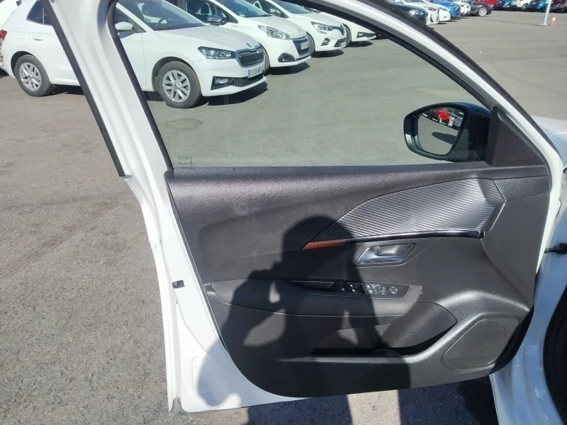 Imagen de Peugeot 208