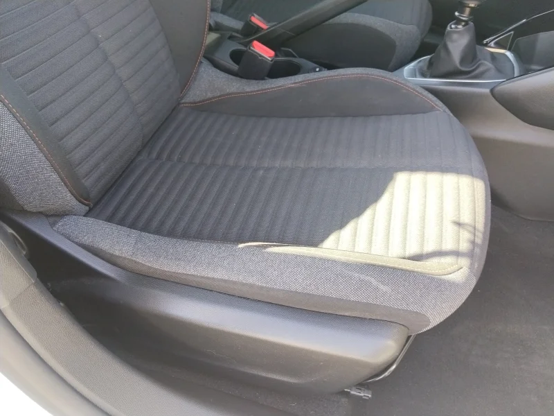 Imagen de Peugeot 208
