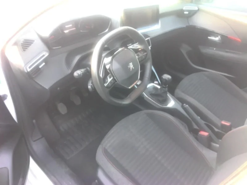 Imagen de Peugeot 208