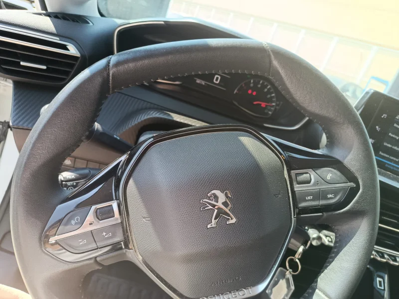 Imagen de Peugeot 208