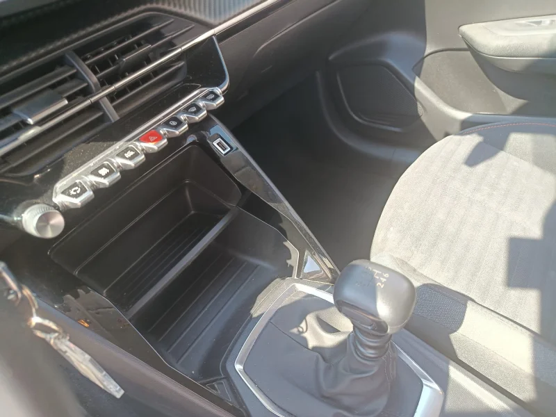 Imagen de Peugeot 208