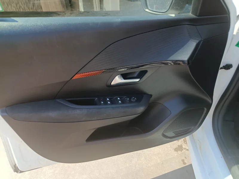 Imagen de Peugeot 208