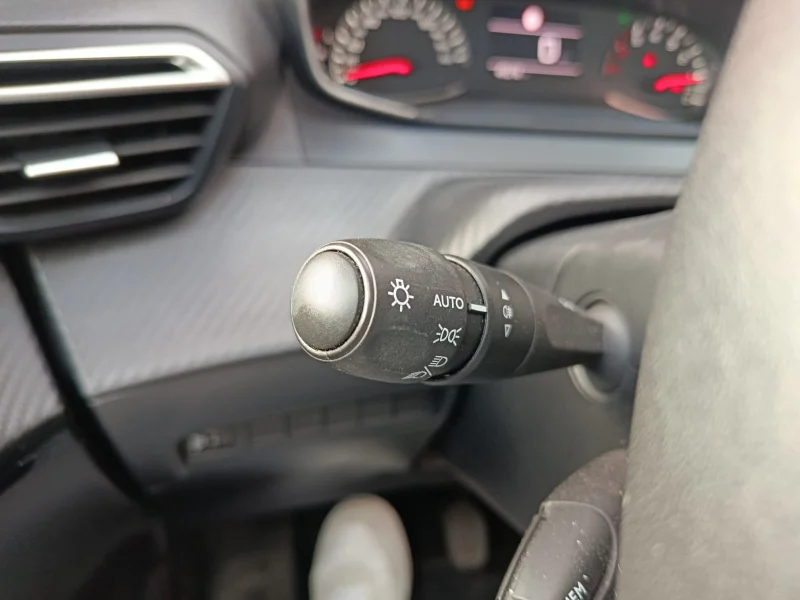 Imagen de Peugeot 208