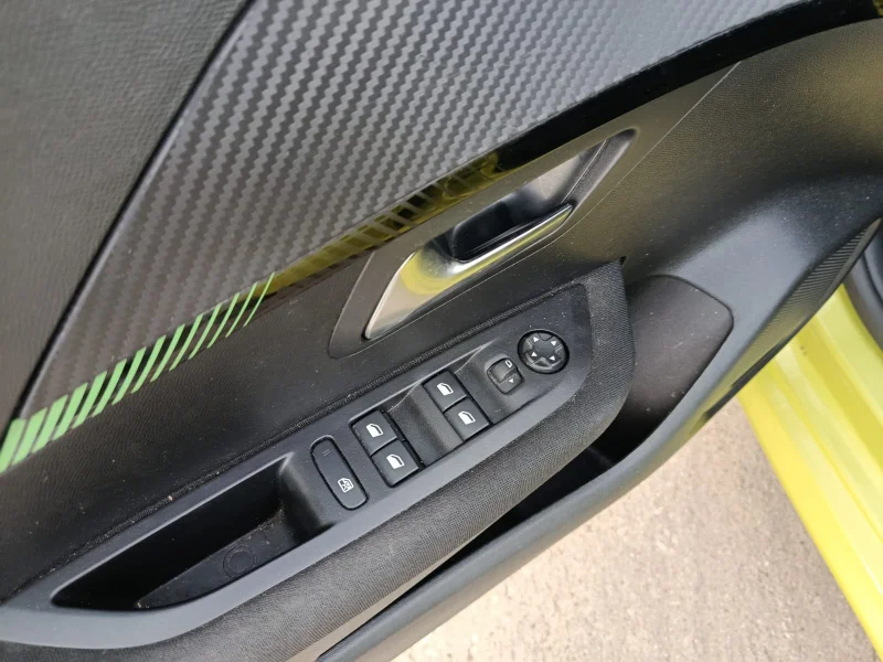 Imagen de Peugeot 208