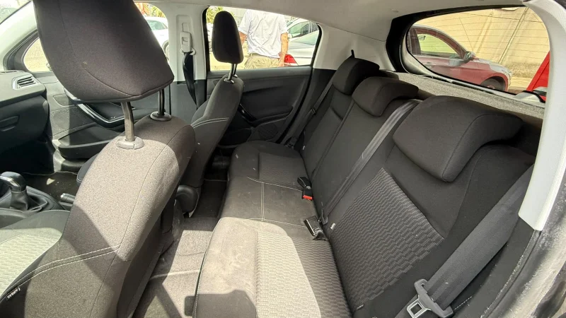 Imagen de Peugeot 208