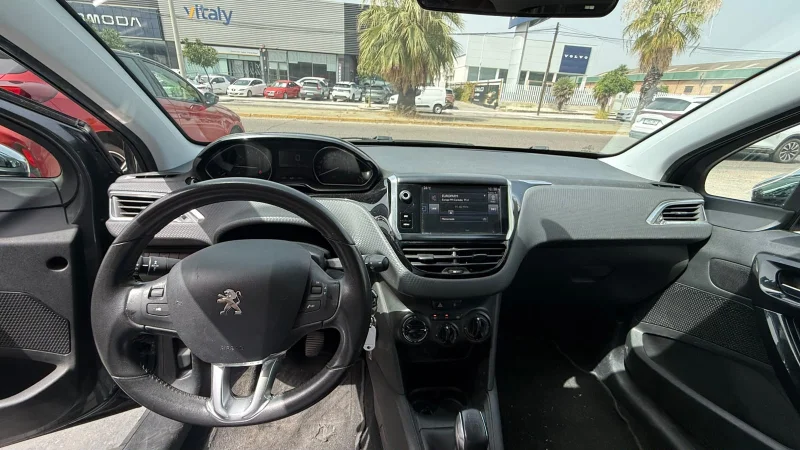 Imagen de Peugeot 208