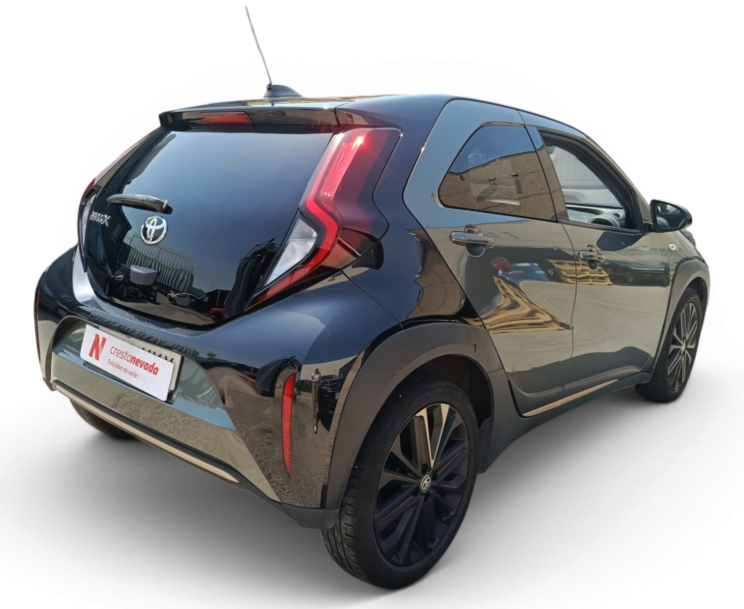Imagen 6 de TOYOTA Aygo X Cross Gasolina 72 CV por 16.990 €