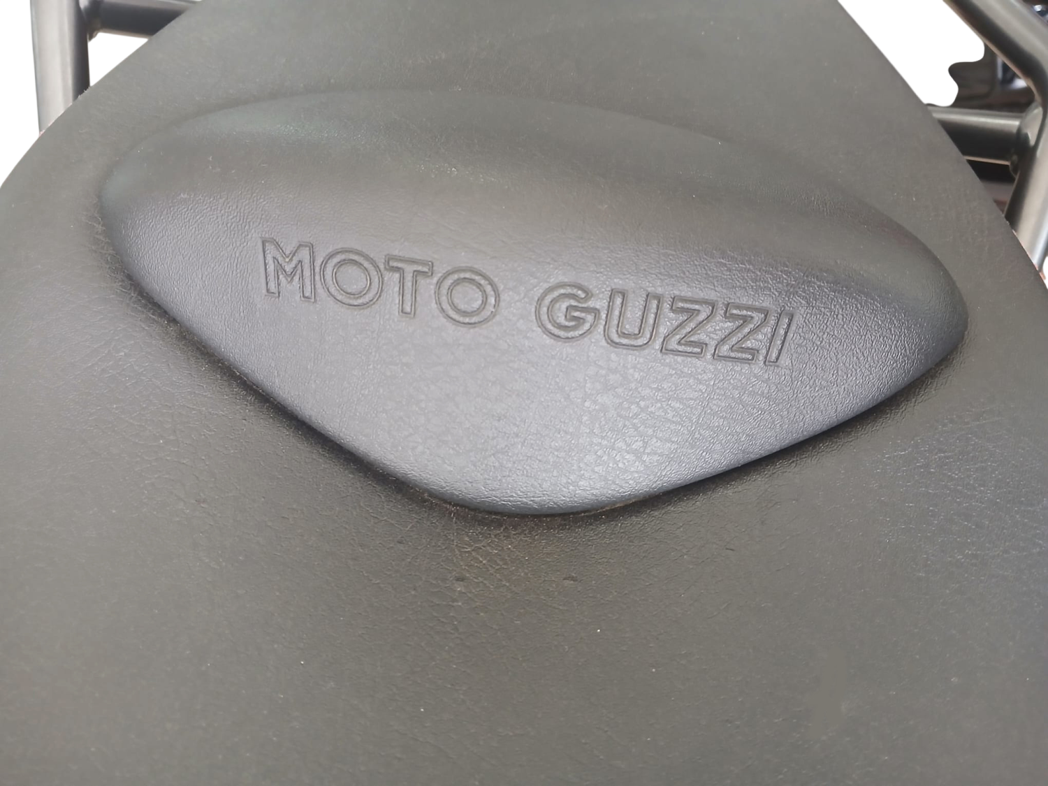 Imagen de Moto Guzzi V 85 GUARDIA D´ONORE
