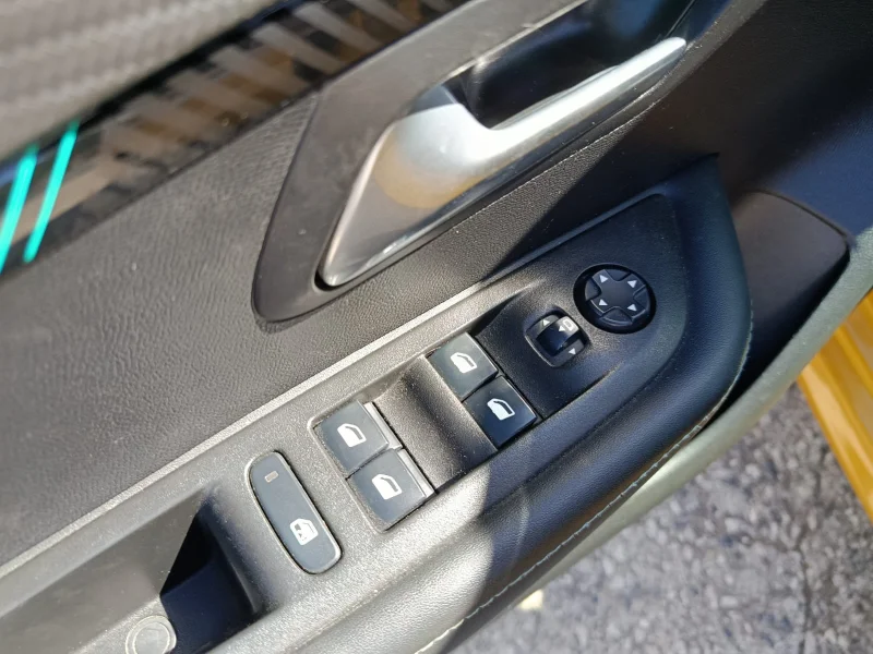 Imagen de Peugeot 208