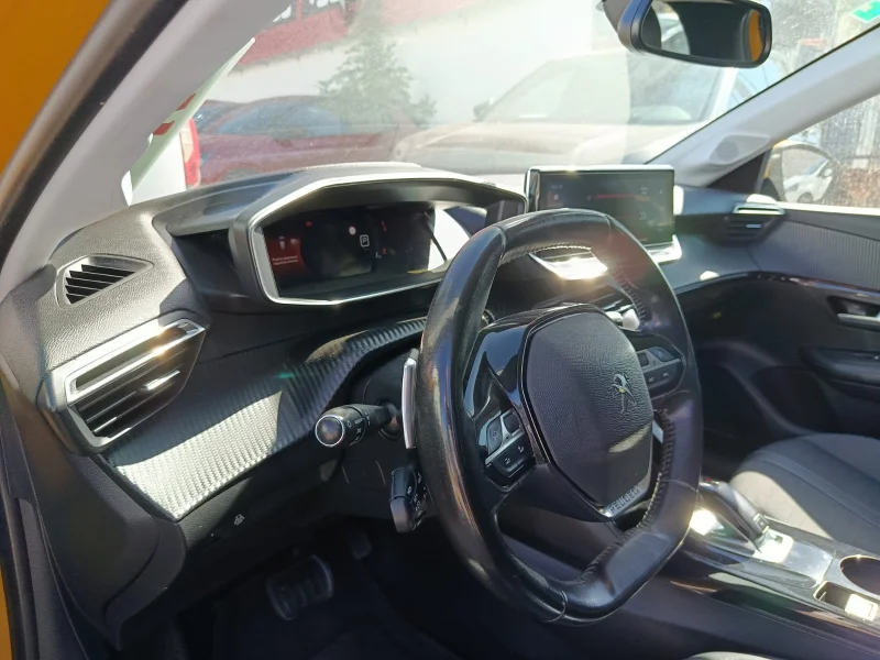 Imagen de Peugeot 208
